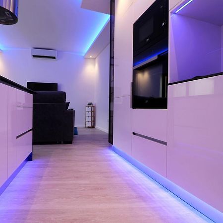 Dainty House Villa Овар Екстериор снимка