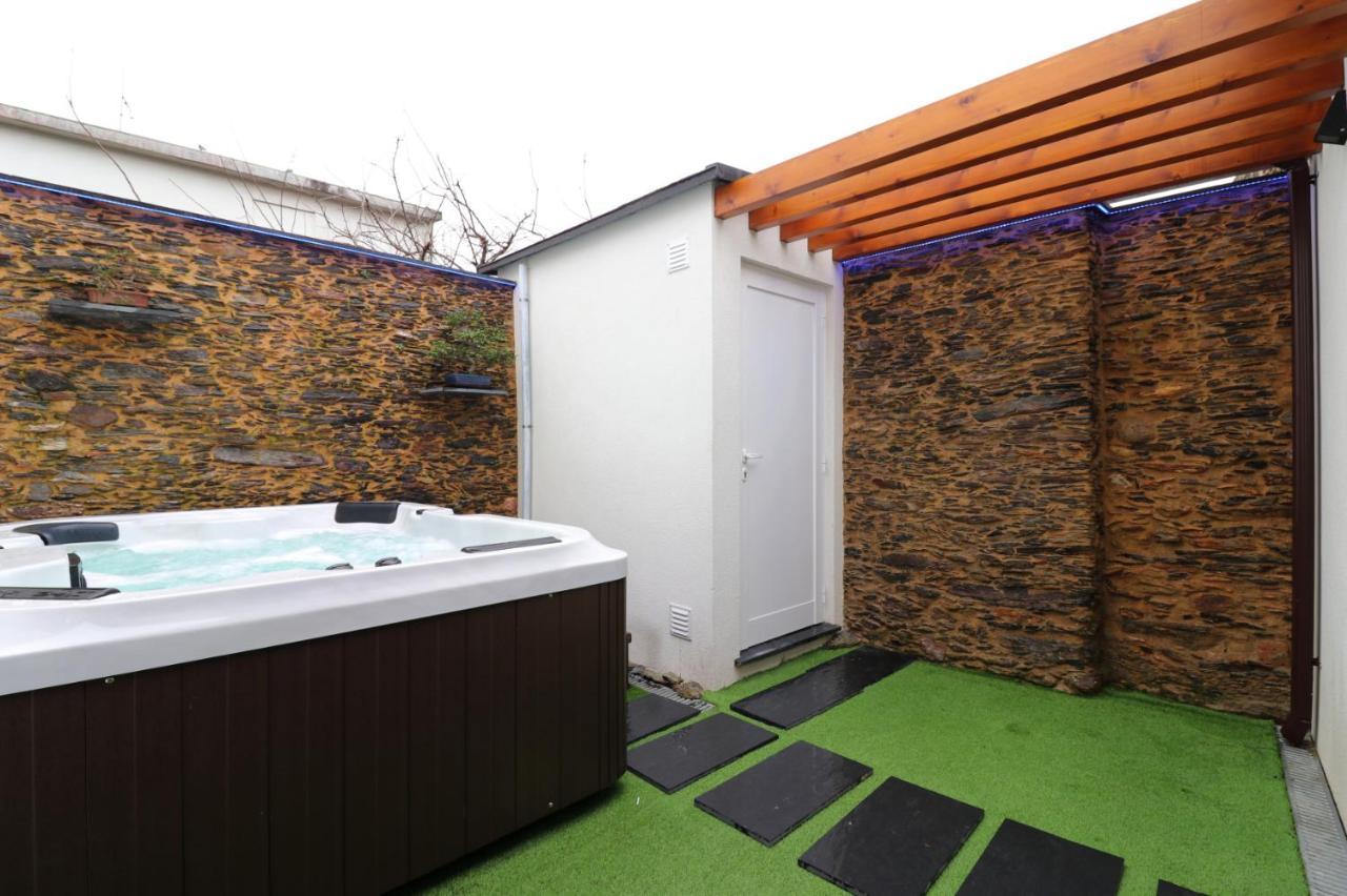 Dainty House Villa Овар Екстериор снимка